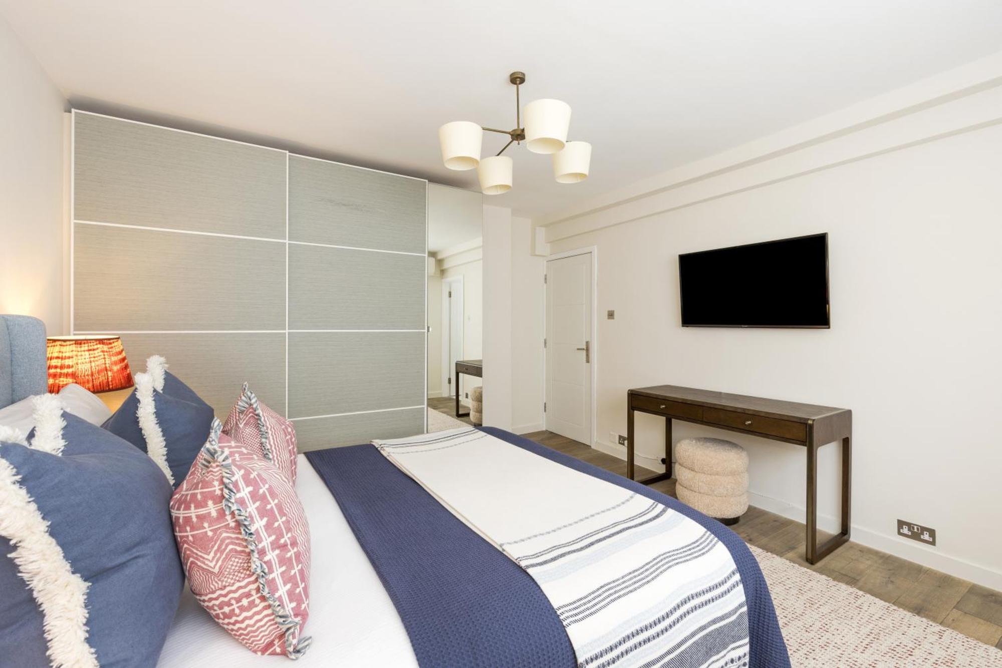 Appart hôtel Buckingham & Lloyds 5*